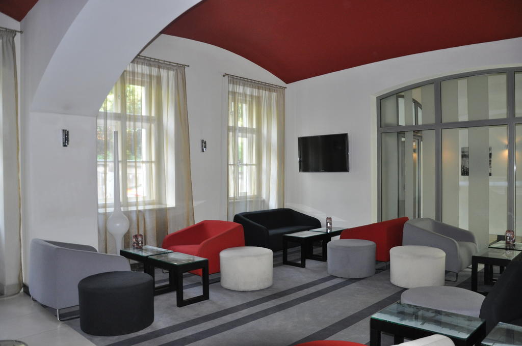 Red & Blue Design Hotel Πράγα Εξωτερικό φωτογραφία